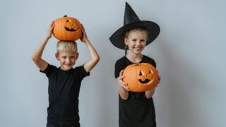 How to: 5 cool DIY ideja kako s djecom možete ukrasiti bundeve za Noć vještica