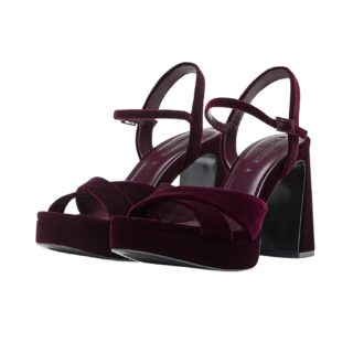 Baršunaste platforme, Stradivarius